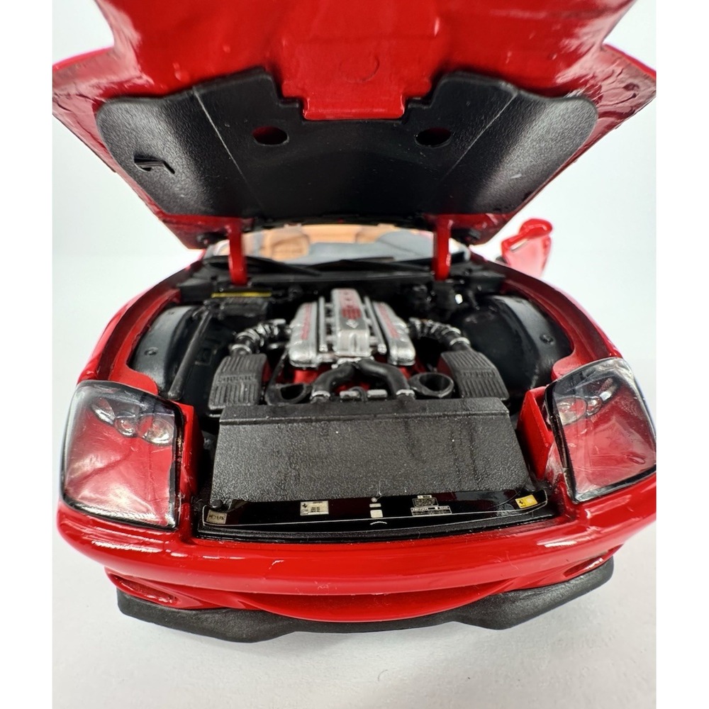 Ferrari 550 Maranello 1:18 Diecast Model Car Red Maisto Opening Parts - Picture 6 of 16